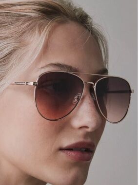 New! Urban Outfitters Gold Aviator Sunglasses NWT